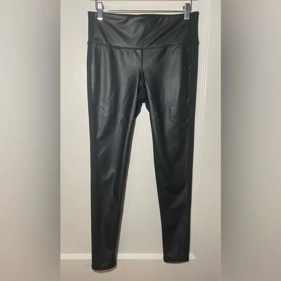 Athleta Gleam Faux Leather Panel
Leggings-‎ Black Size S - Picture 2 of 8
